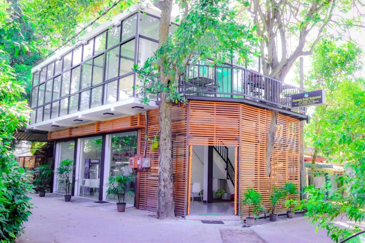 Cinnamon Airport Residencies カトゥナカヤ エクステリア 写真