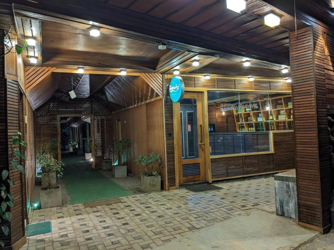 Cinnamon Airport Residencies カトゥナカヤ エクステリア 写真