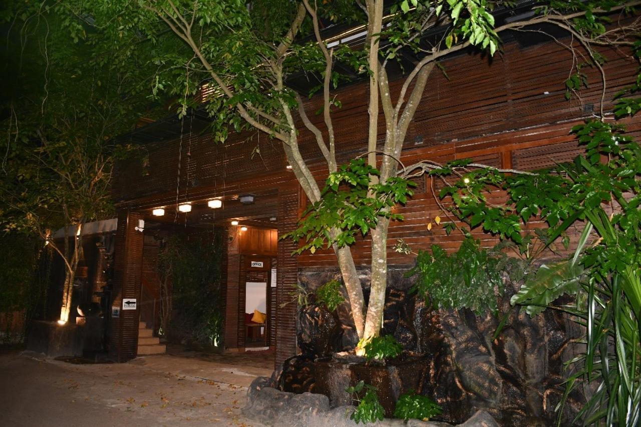 Cinnamon Airport Residencies カトゥナカヤ エクステリア 写真