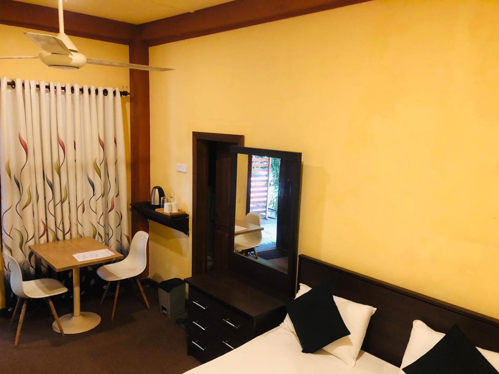 Cinnamon Airport Residencies カトゥナカヤ エクステリア 写真